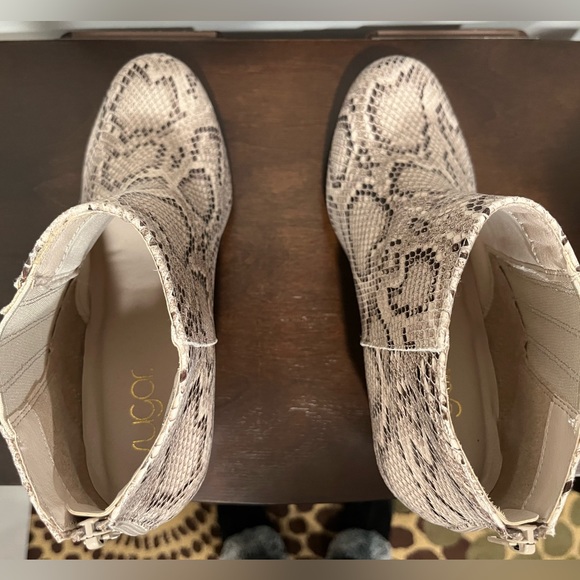 🤎 Animal Print Wedge Ankle Boots 🤎 - Picture 6 of 6